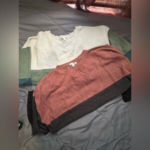 Two sweaters XL Market and Spruce